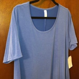 NWT Lularoe Perfect T Shirt